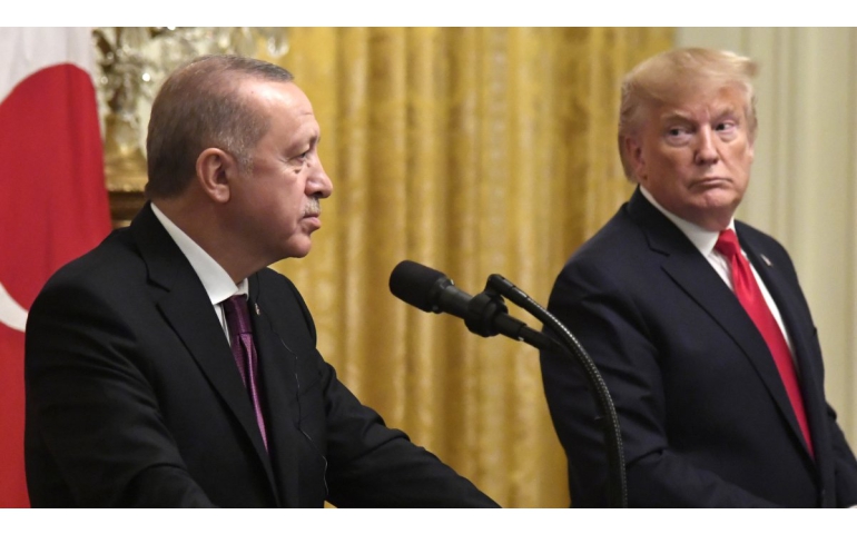 Дональд Трамп: "В.Путин, В.Зеленский хоёр хоёулаа ирнэ гэвэл би Туркэд очно"