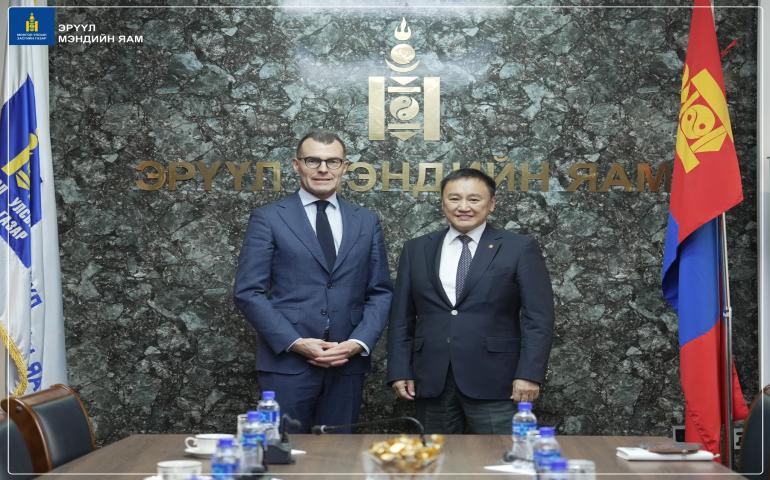 Монголын эрүүл мэндийн салбарт хөрөнгө оруулах 22.5 сая еврогийн хэлэлцээрт 12 дугаар сард гарын үсэг зурна