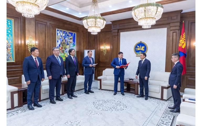 Гашуунсухайт-Ганцмод боомтын төмөр замын тендерийг энэ сард зарлана